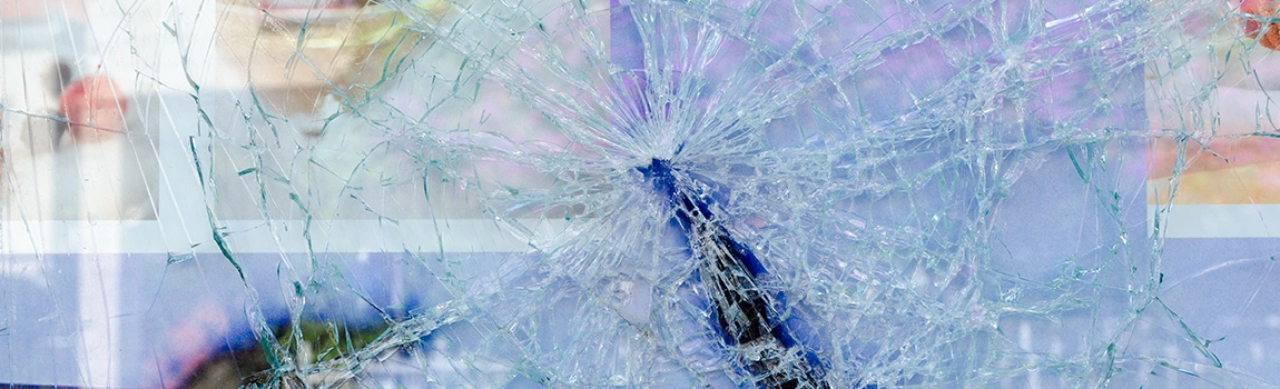 Window Broken Glass Repair in Golden Gate, FL