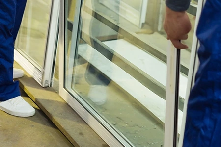 Commercial Glass Repair Technician in Golden Gate, FL